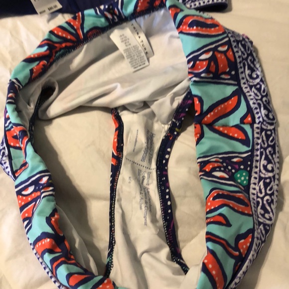 Swimsuit - Picture 3 of 3